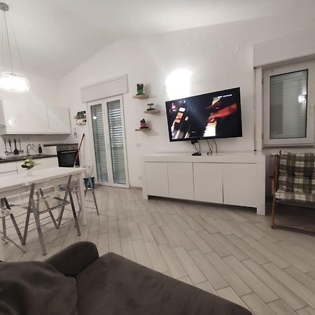 Casa Vacanze Fiumicino Bagian luar foto