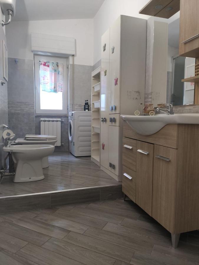 Casa Vacanze Fiumicino Bagian luar foto